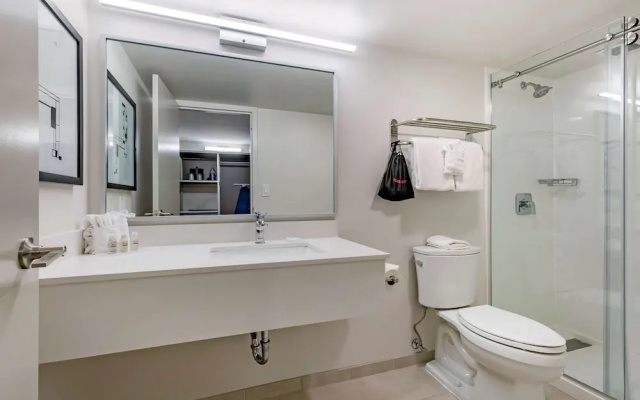 Best Western Hotel And Suites