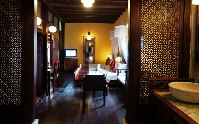 Vinh Hung Heritage Hotel