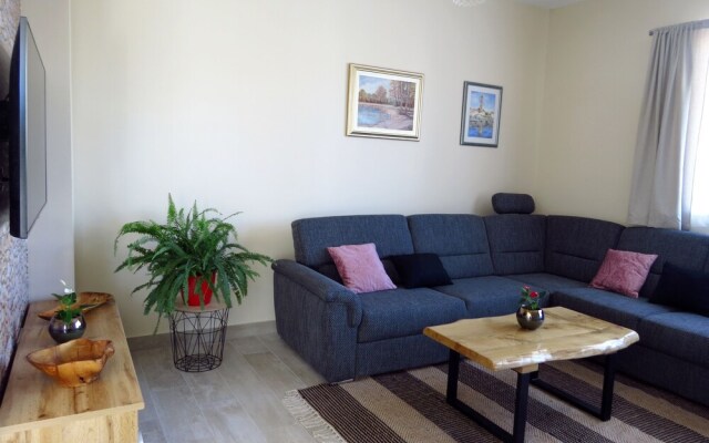 Calypso 2-bedrooms Apartment in Supetar