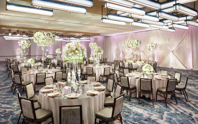 DoubleTree by Hilton Chicago - Magnificent Mile