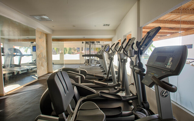 Costa Sur Resort & Spa