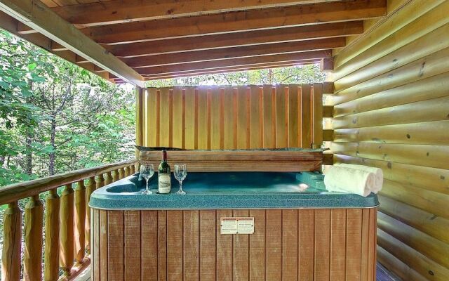 Autumn Breeze 1 Bedroom 1 Bathroom Cabin