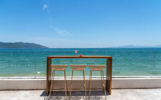 HAJANA Beachside Homestay