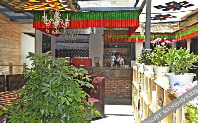 Gesang Huaxiang Hotel