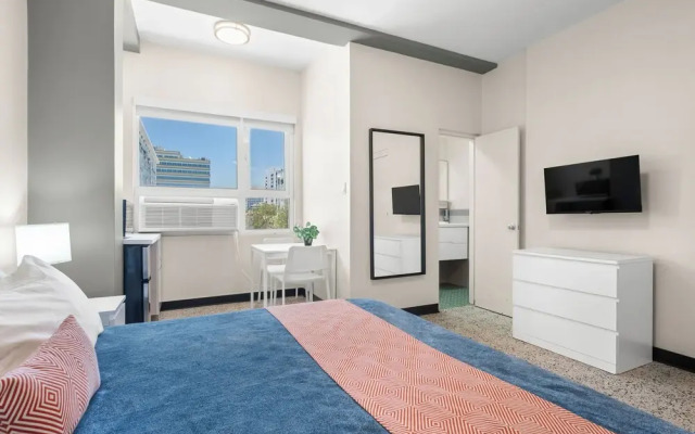 Olimpo Court by Otium