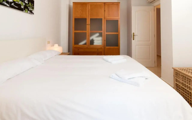 2208-Superb Apt with Amazing Seaview