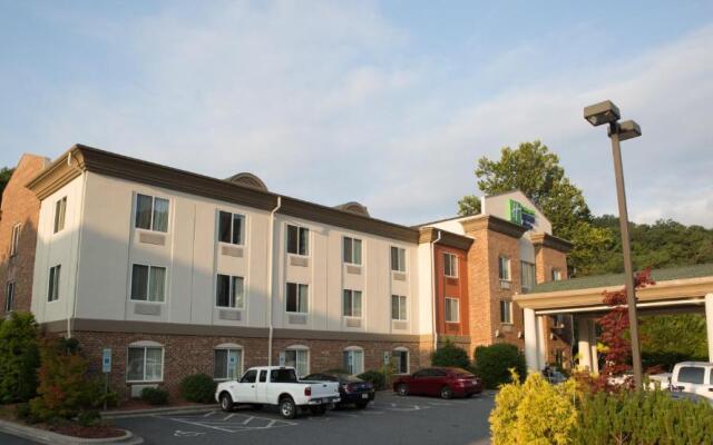 Holiday Inn Express Hotel & Suites Cherokee / Casino by IHG