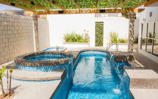 Copper Canyon Boutique Hotel