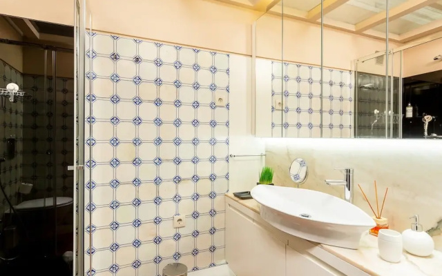 Chic Porto Studio Apartment