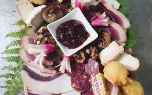 Hôtel Restaurant Les Chasseurs