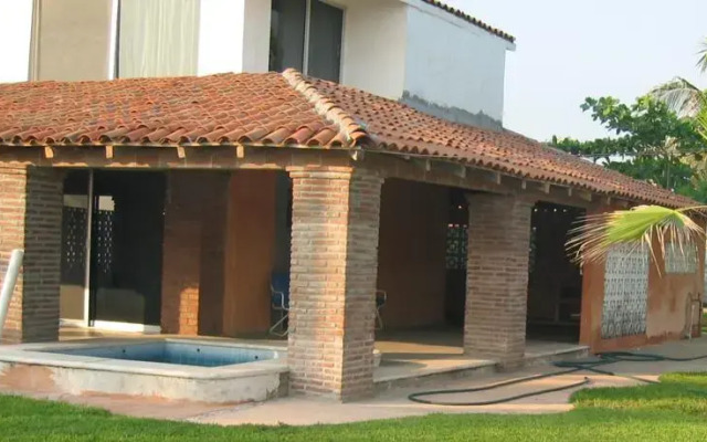 The Sea Lake House
