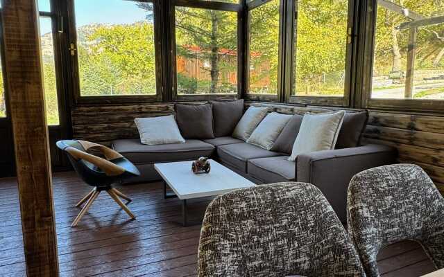 Muntenia Inn Apartments & Suites