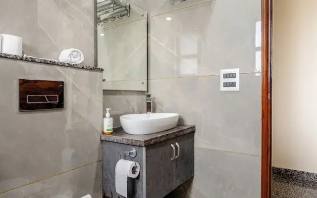 Lime Tree Hotel Medanta