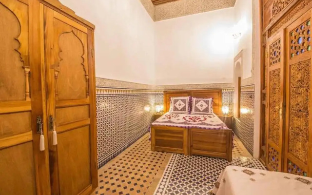 Room in Guest Room - Charming Riad Ouliya