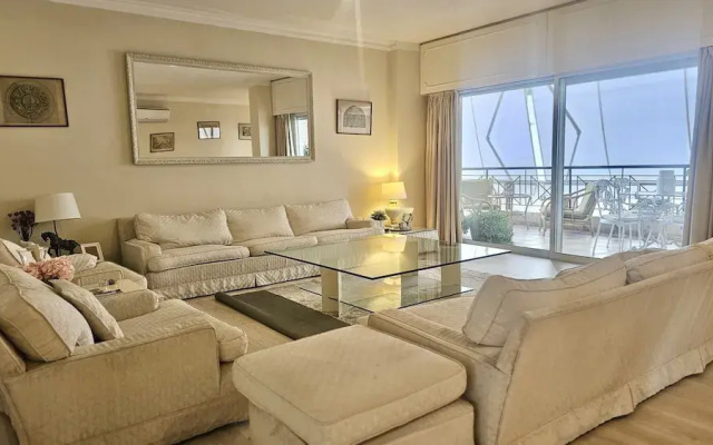 24 NIC - Stay Charm Classic Apartment