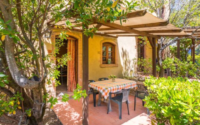 House Talpa Riparbella