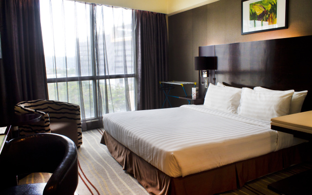 Ming Garden Hotel and Residences - Image 6