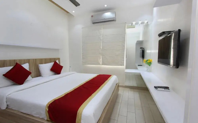 OYO 2132 Apartment Aditya Residency