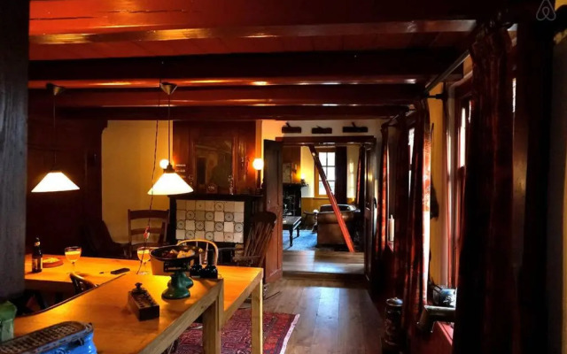 The Old Labor House 1525