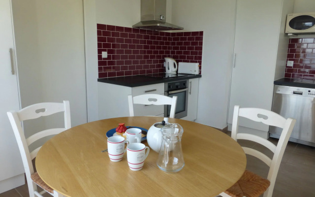 Comfortable Holiday Home With Fantastic sea View