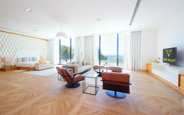 Royal Retreat Villa at Nurai Island