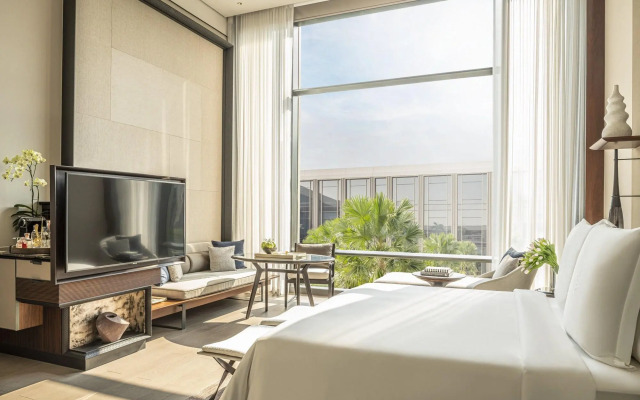 Four Seasons Hotel Bangkok at Chao Phraya River