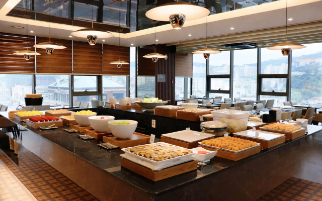 Ramada Encore by Wyndham Busan Station
