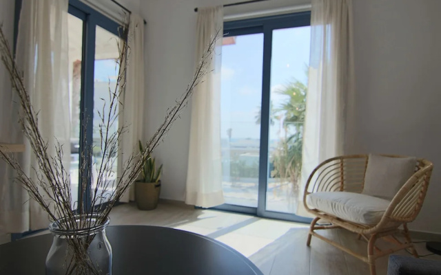 Phaedrus Living: Seaside Luxury Flat Limnaria 152