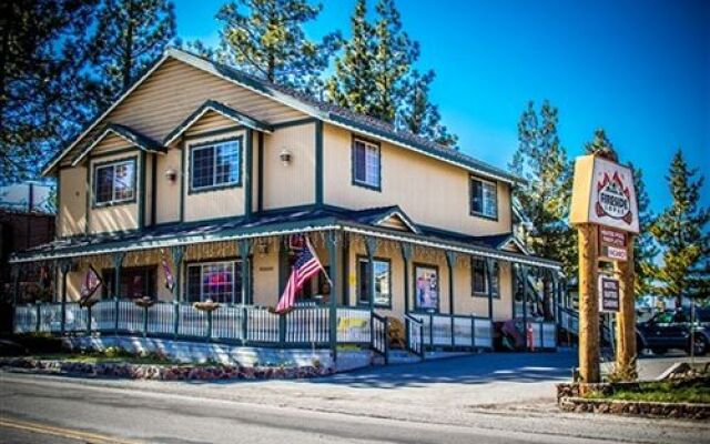Rodeway Inn & Suites Fireside Lodge