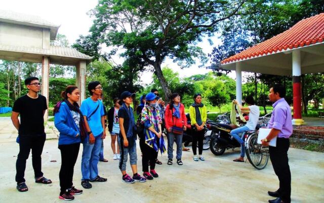 Hai Lua Homestay (Lotus Lake Homestay)