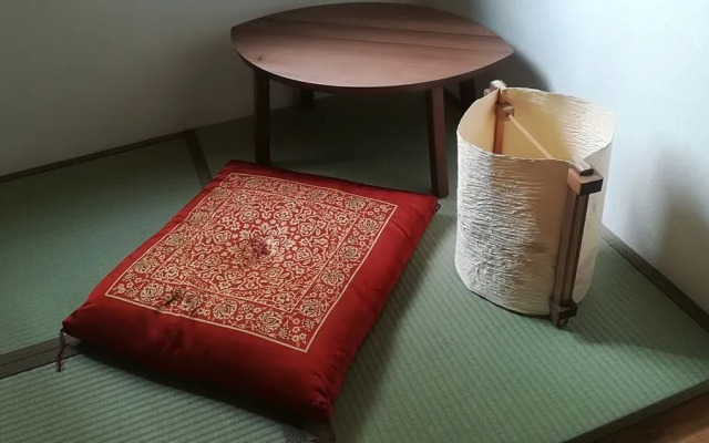 GUESTHOUSE YOURS - Hostel