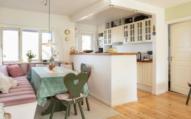 Chic Holiday Home in Hovedstaden near Sea