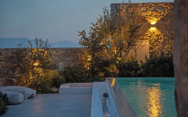 Mykonian Luxury Villa Filyra with Pool