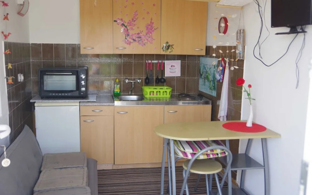 Serene Barbat Escape With Just Minutes From the Beach
