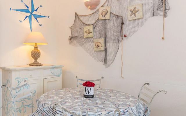 I Fari 77 600mt From The Beach