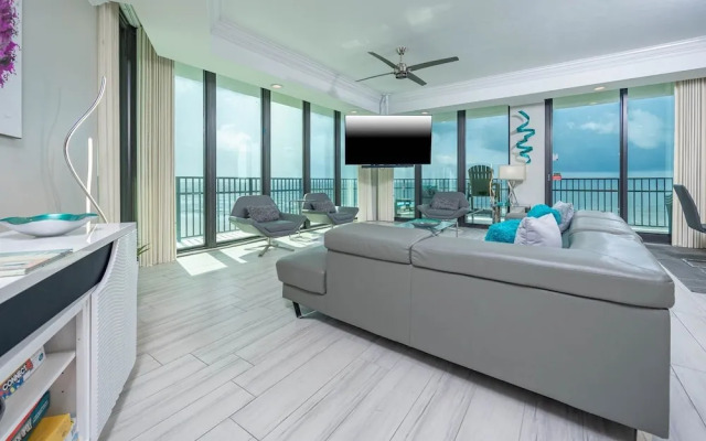 Phoenix Ix 608 3 Bedroom Condo