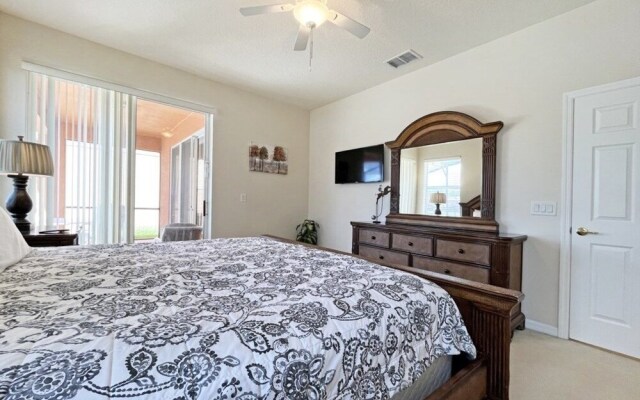 Villa Marcello 4 Bedroom Home by RedAwning