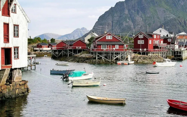 3 Person Holiday Home in Henningsvaer-by Traum