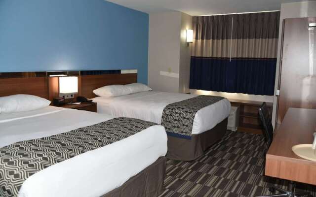 Microtel Inn & Suites Fond Du