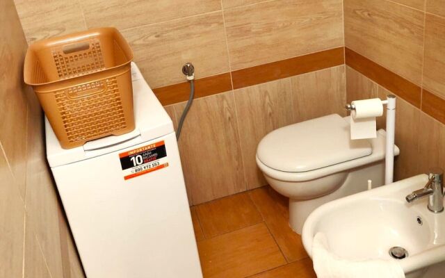 Bizzarri House Holiday Home