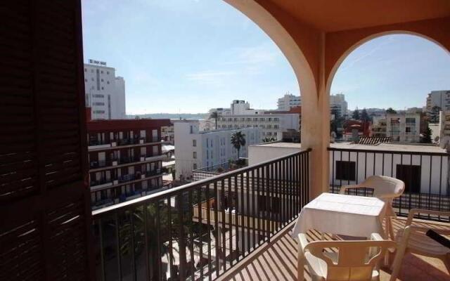Apartamentos Monac Beach