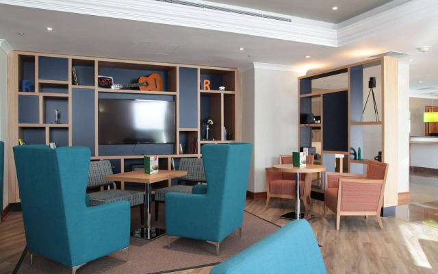 Отель B&B Hotel London Heathrow