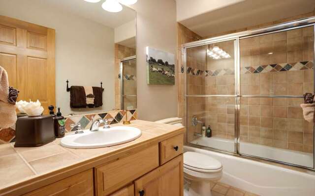 Evergreen Townhome #1