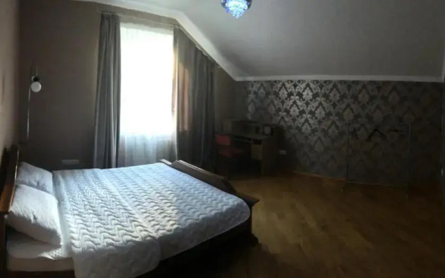 Victory guest house