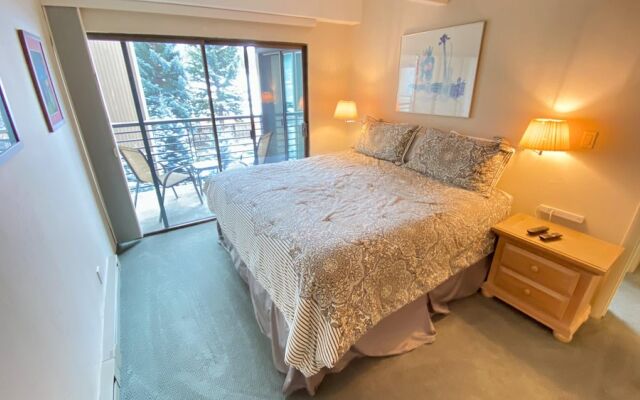 #207 Vail International