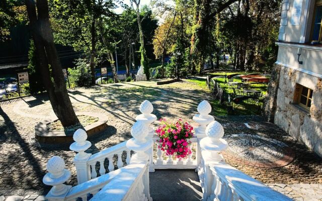 Tarnovsky Hotel, Resort & SPA