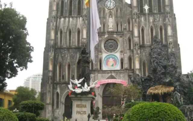 Hanoi Street Hotel