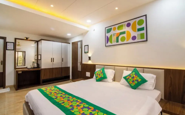 Treebo Petals Banquet & Suites - Kolkata