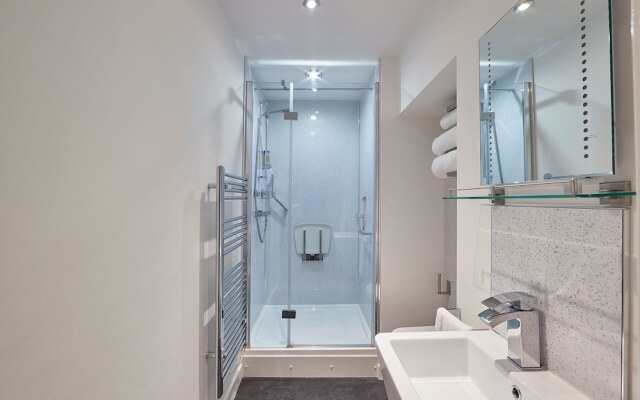 Host Stay Rosedale House