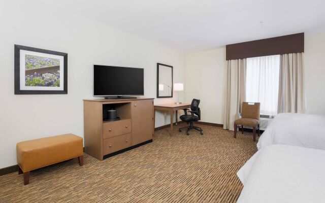 Hampton Inn & Suites Dallas/Frisco North-FieldhouseUSA